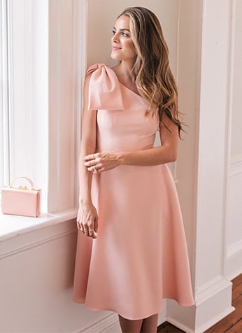 Gal Meets Glam Collection Rose Quartz Yvonne Bow One Shoulder A-Line Midi Dress Gal Meets Glam Collection Rose Quartz Yvonne Bow One Shoulder A-Line Midi Dress